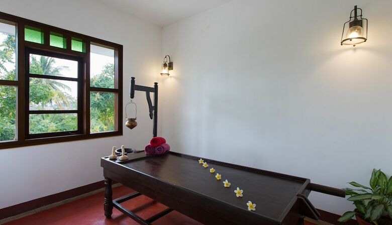 Hotel Heritage Resort Hampi
