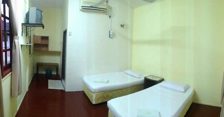 Hotel Budget Beach Resort