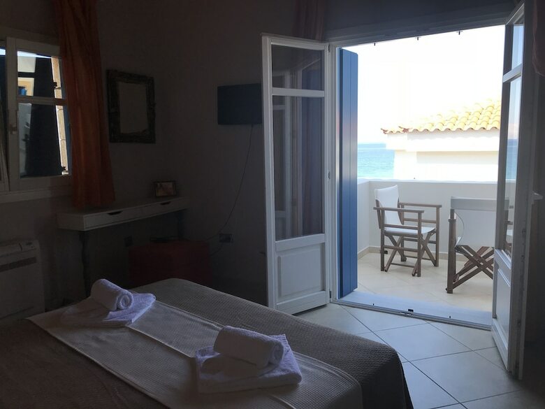 Aparthotel Castri Village - Kythira Quality Resort