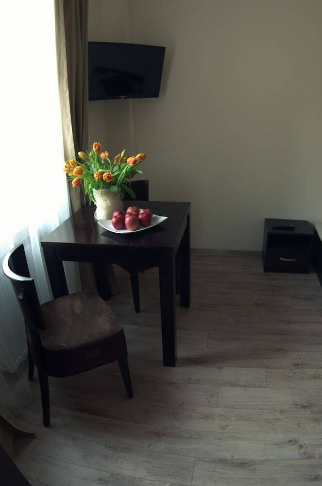Hotel Bedrooms Piotrkowska 64