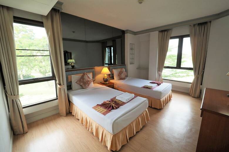 Hotel The Royal Gems Golf Resort