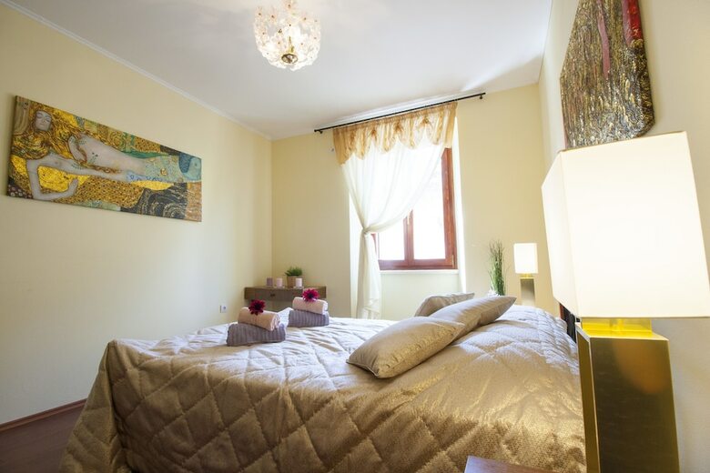 Apartamentos Diana City Hall View
