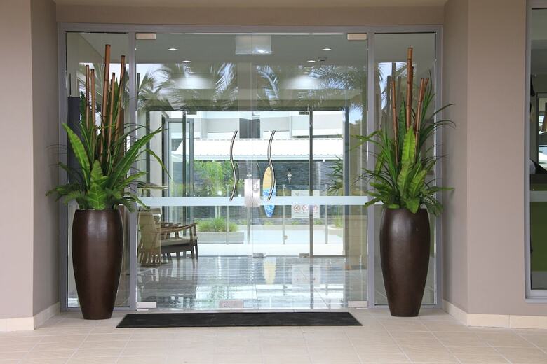 1770 Lagoons Central Apartment Resort