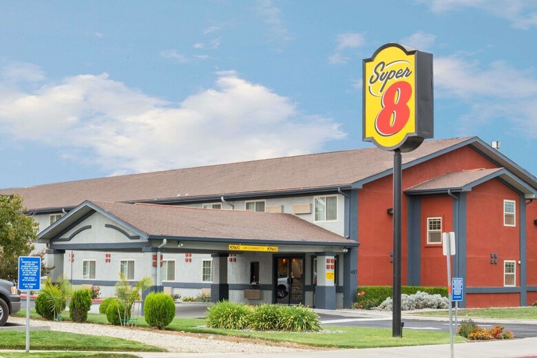 Motel Super 8 By Wyndham Willows