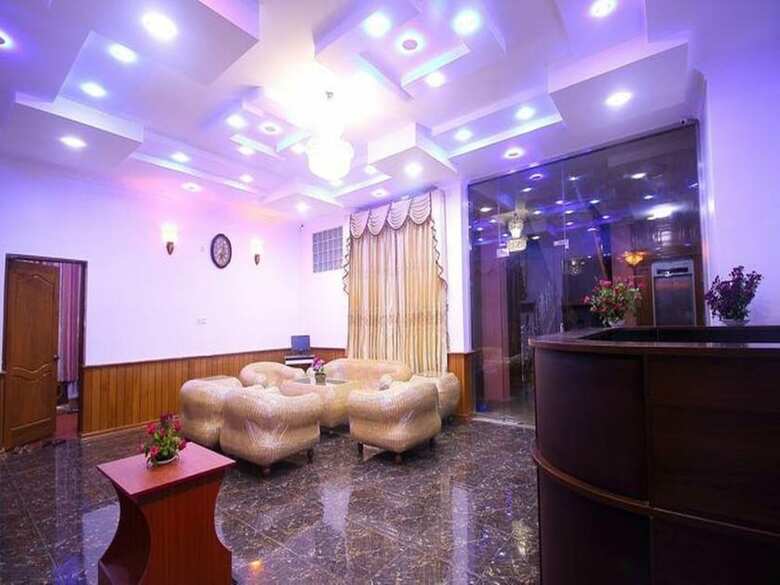 Royal Naungyoe Hotel