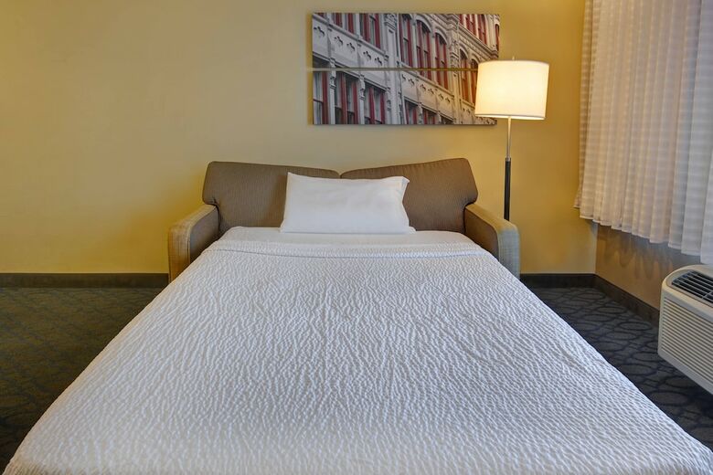 Hotel Towneplace Suites By Marriott Alexandria