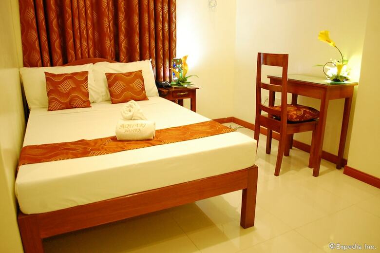 Hotel Aquari Travelers Suites
