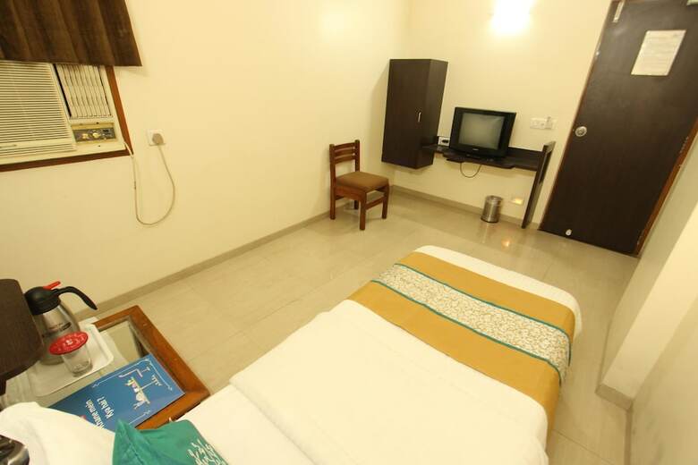 Oyo 1377 Hotel Alfa