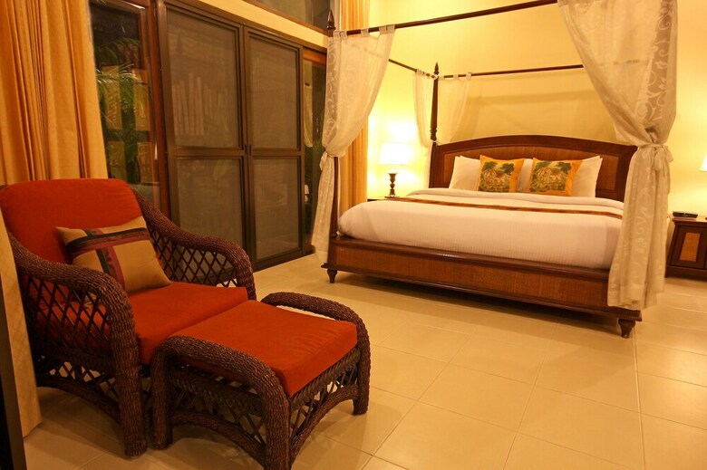 Napalai Pool Villa Resort