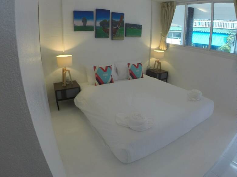Hotel At We Patong Hostel