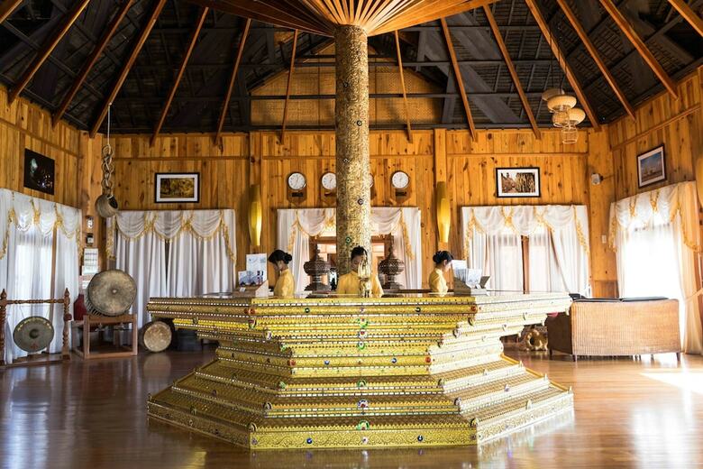 Hotel Royal Nadi Resort