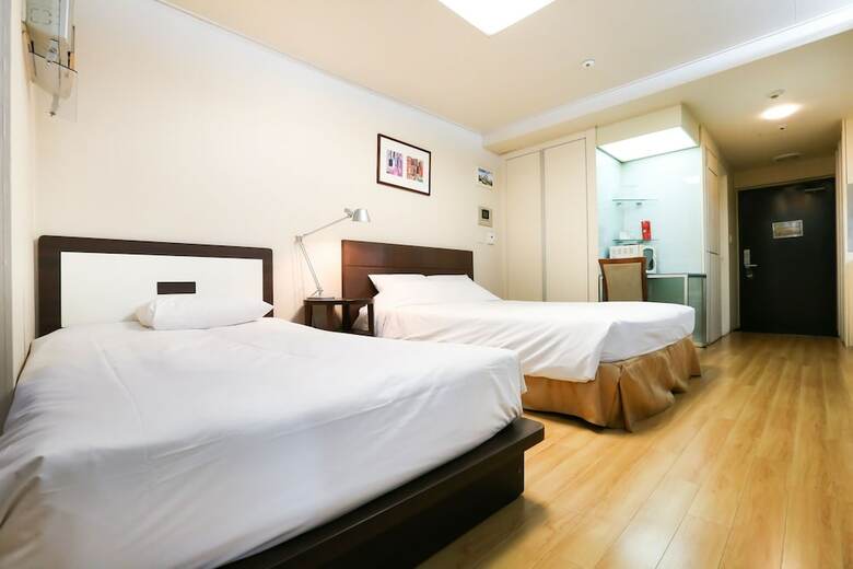 Gangnam Family Hotel