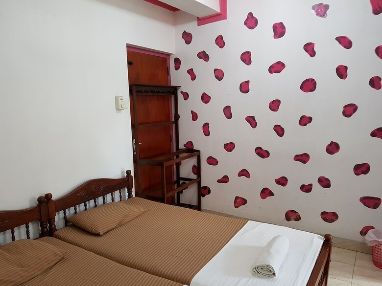 Hotel Hostel 107