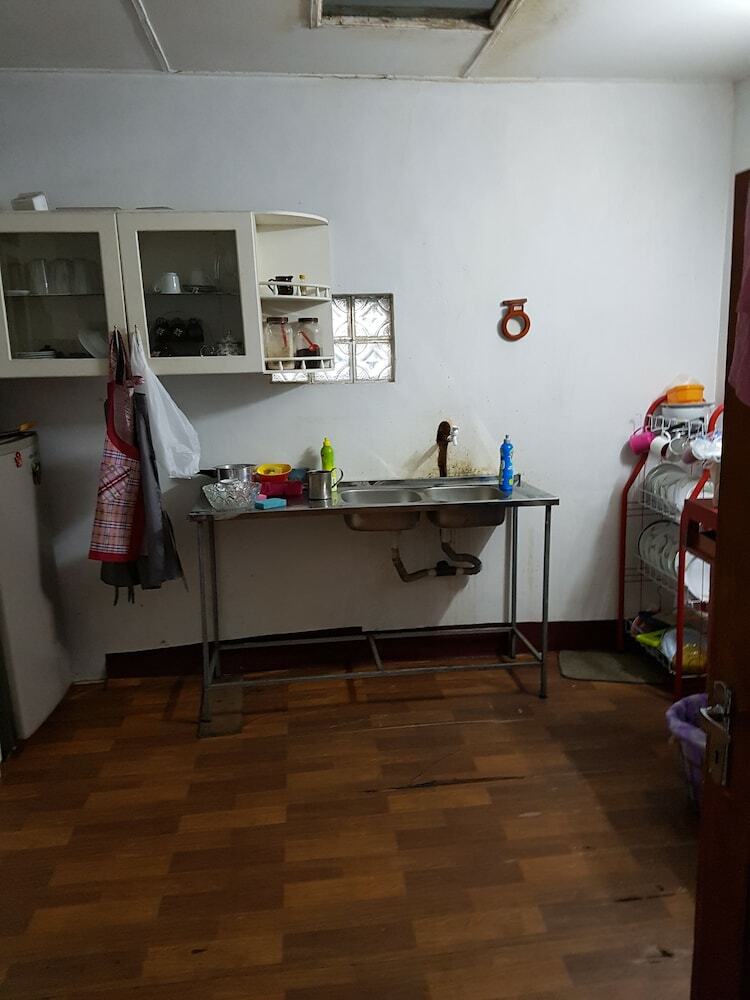 Hotel Hostel 107