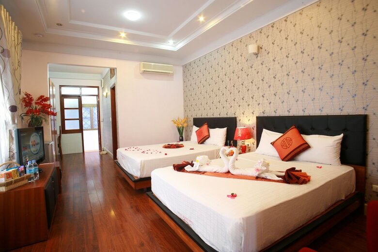 Urban Alley Hotel