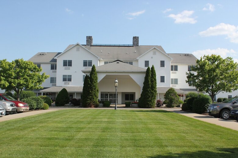 Hotel Farmstead Inn & Conference Center