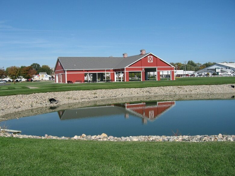 Hotel Farmstead Inn & Conference Center