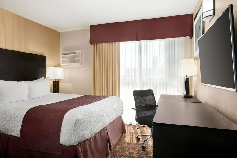 Hotel Days Inn By Wyndham Sylvan Lake