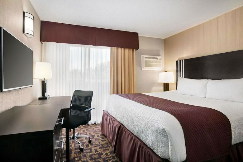 Hotel Days Inn By Wyndham Sylvan Lake