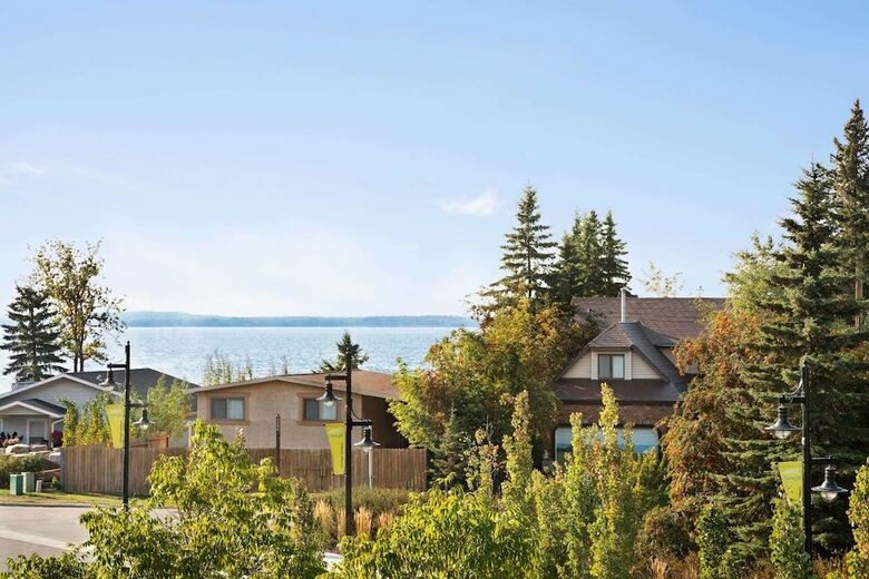 Hotel Days Inn By Wyndham Sylvan Lake