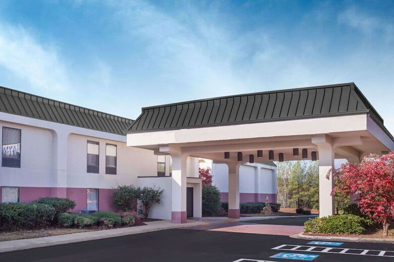 Hotel Rome Inn & Suites