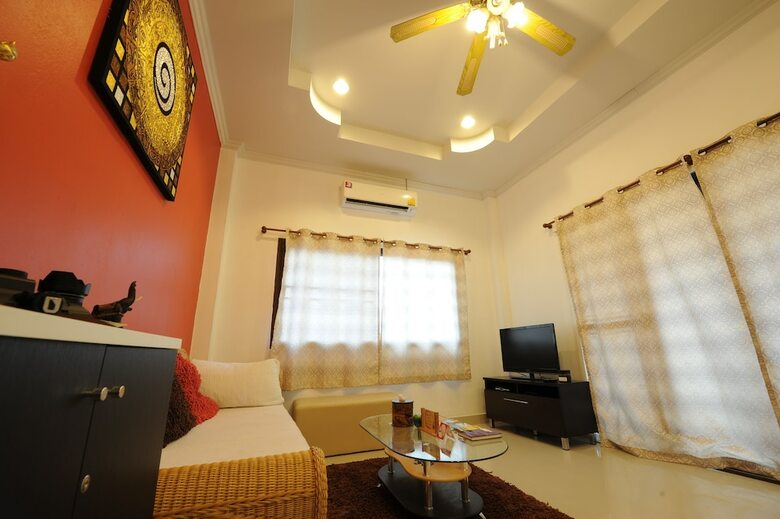 Villa Ruankasalong Hua Hin Holiday House