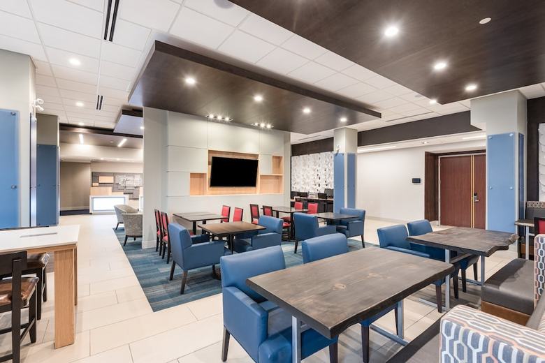 Hotel Holiday Inn Express & Suites Milton