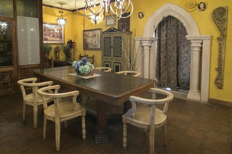 Hotel Boutique Hoces Del Durat�n