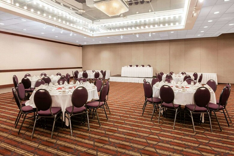 Hotel Wyndham Garden Sterling Heights