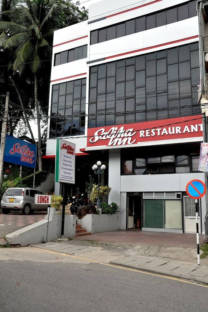 Hotel Salika Inn