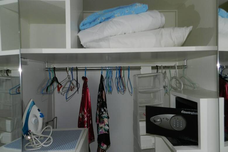 Alex Group Jomtien Plaza Condotel