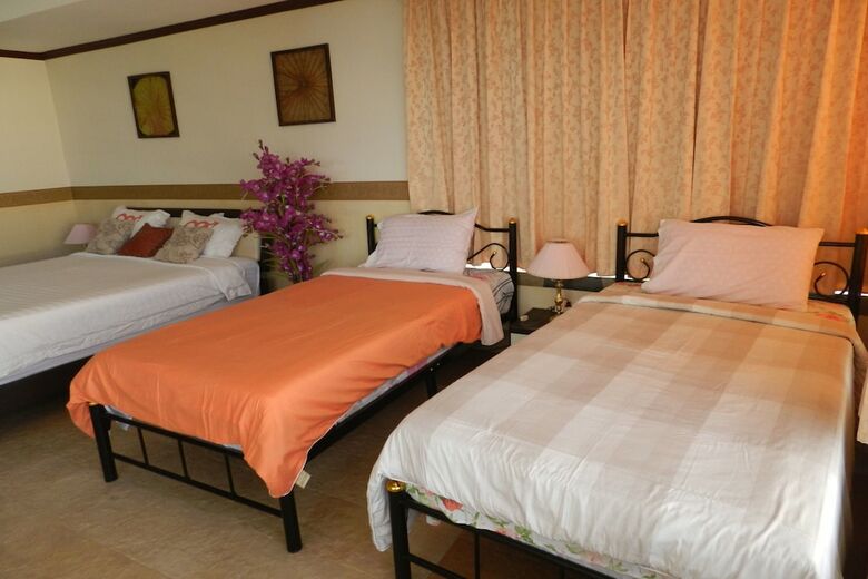 Alex Group Jomtien Plaza Condotel