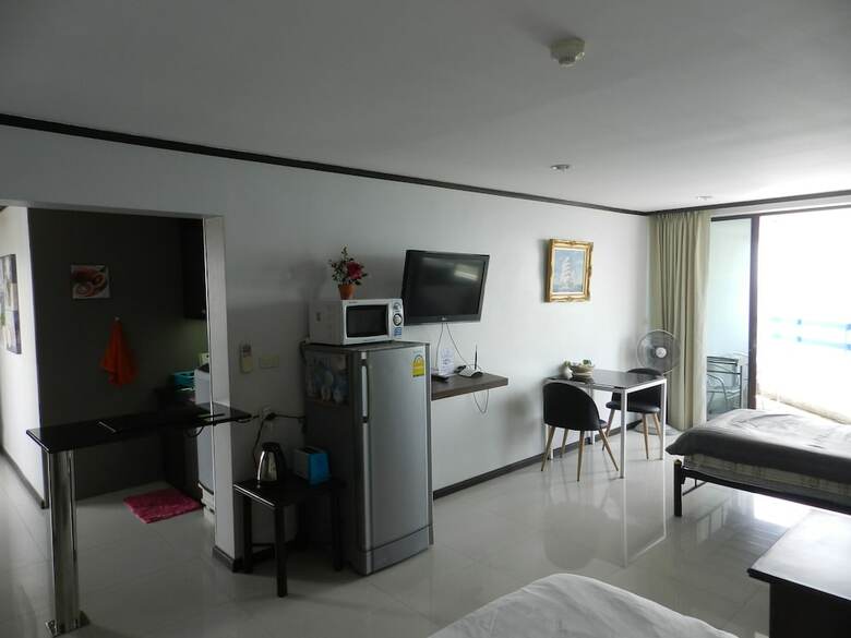 Alex Group Jomtien Plaza Condotel
