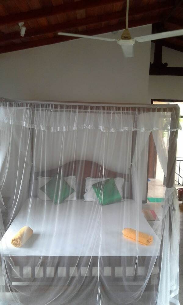 Hotel Srimali's Residence