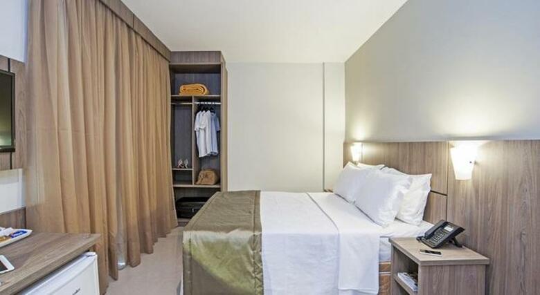 Hotel Slaviero Slim Curitiba Av. Das Torres