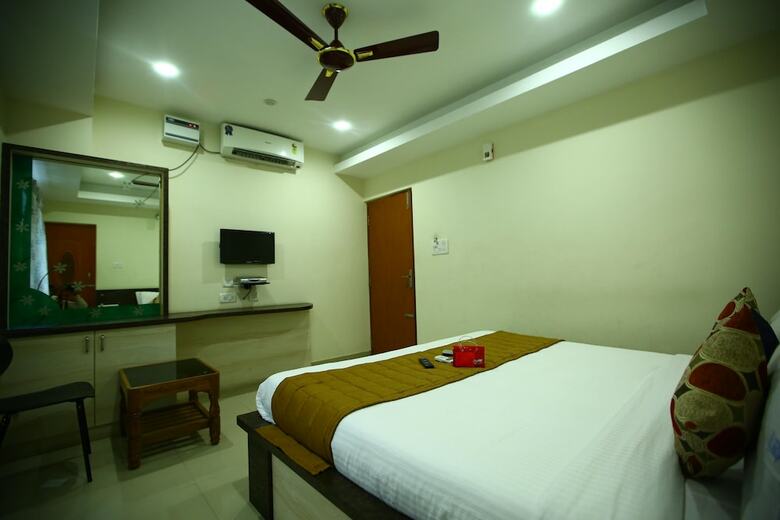 Hotel Oyo 1223 Maruthi Residency