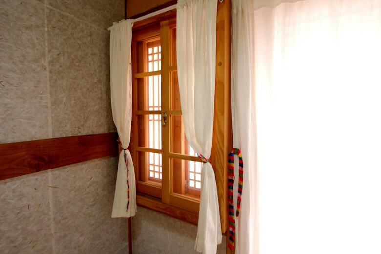 Hotel Happiness Full Guesthouse