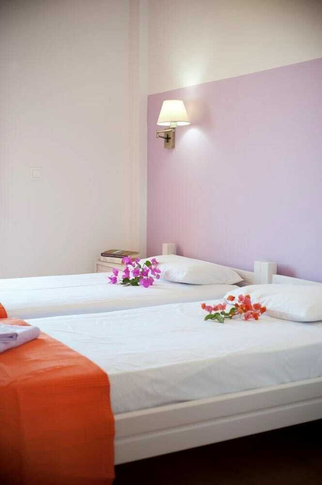 Aparthotel Nikolas Suites