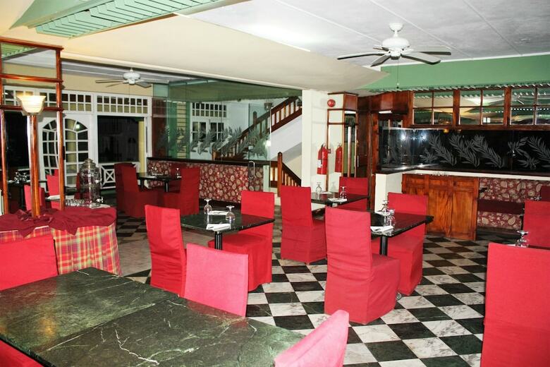 Private 2 Bedroom Condo A31 Sandcastle