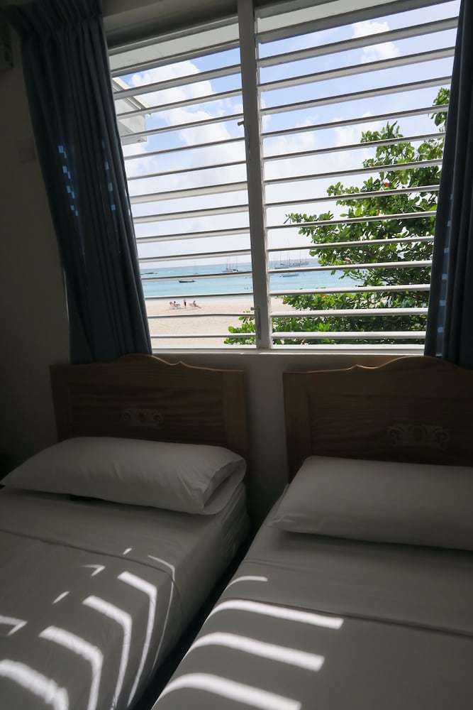 Nautilus Beach Apartments