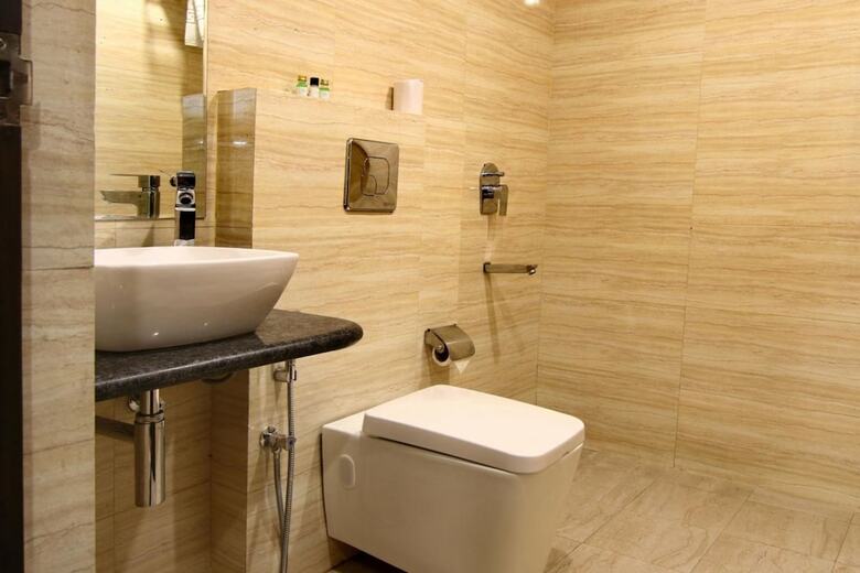 Hotel Casaya Inn