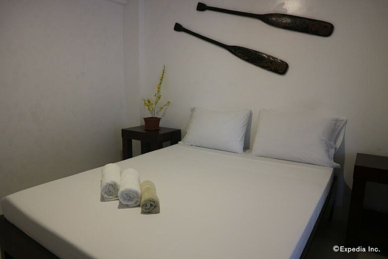 Hotel Runway Suites
