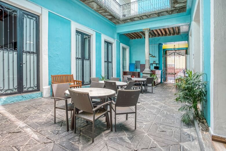 Hostal Oyo Hotel Casona Poblana