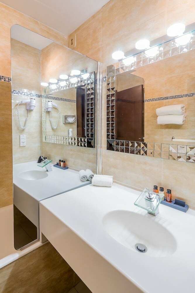 Hotel Grand H�tel de N�mes