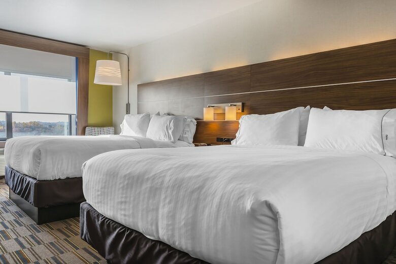 Hotel Holiday Inn Express & Suites Clarion