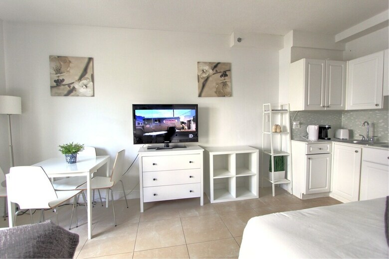 Private Apartments At The Casablanca