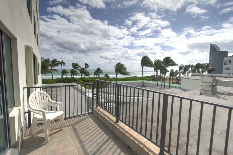 Private Apartments At The Casablanca