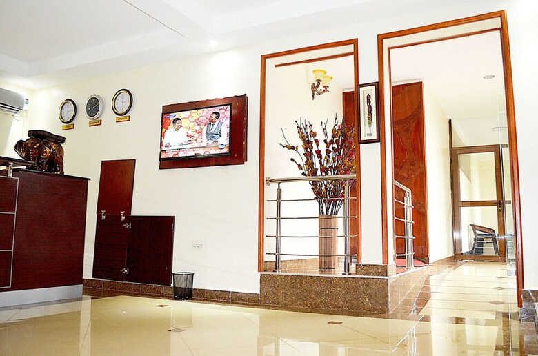 Marie's Royale Hotel