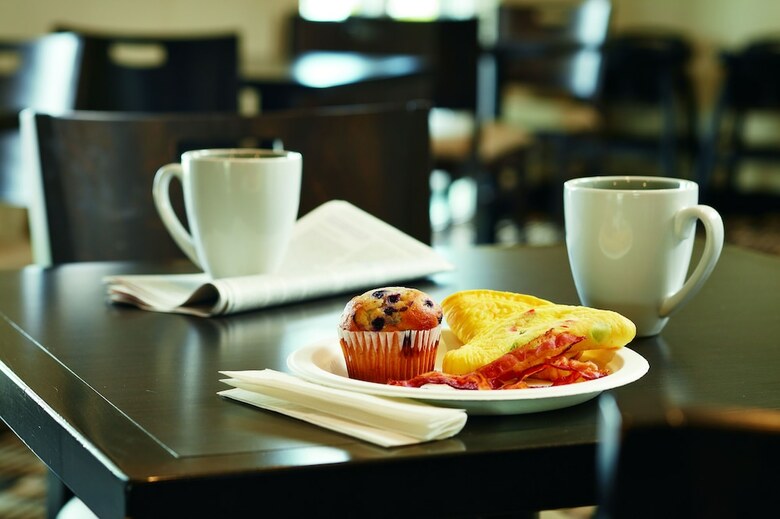 Hotel Quality Inn & Suites