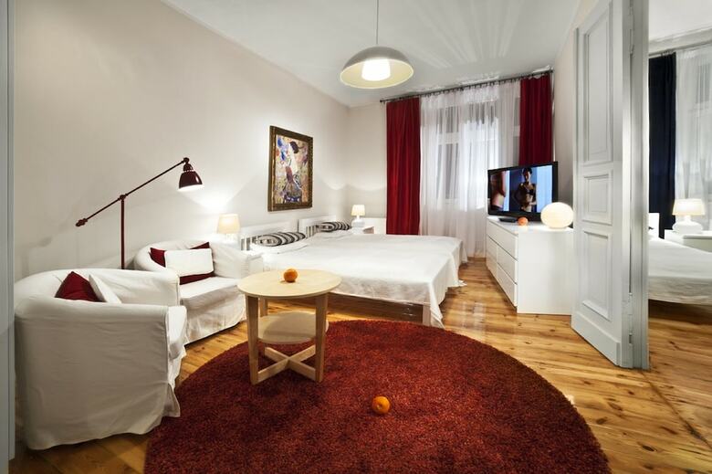 Apartamenty Pomara?czarnia